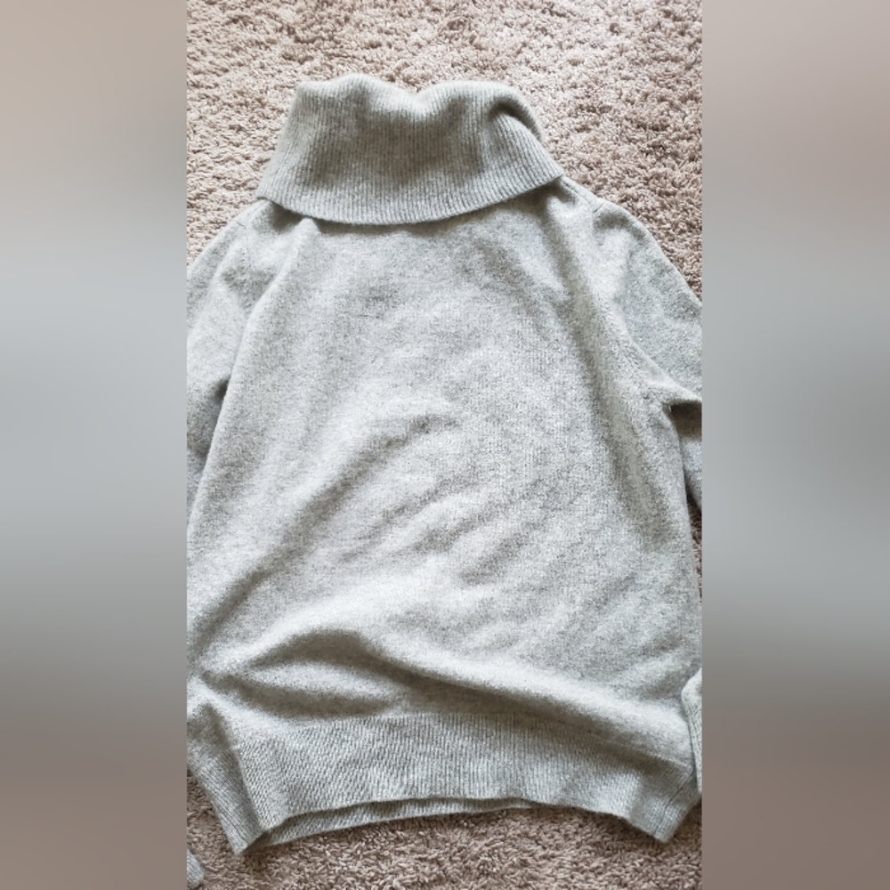 Cashmere lambswool sweater
